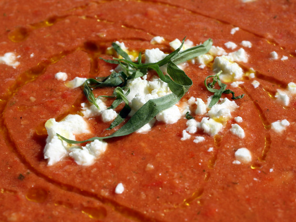 http://www.frenchrevolutionfood.com/wp-content/uploads/2011/01/Cold-Tomato-and-Tarragon-Soup.jpg